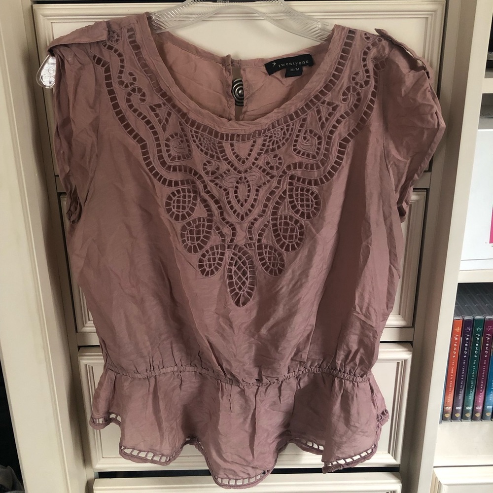 Pink blouse - Picture 1 of 2